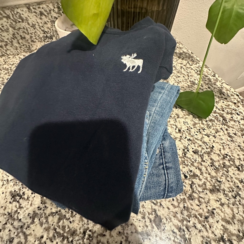Abercrombie Kids Dark T-Shirt and Levi jeans